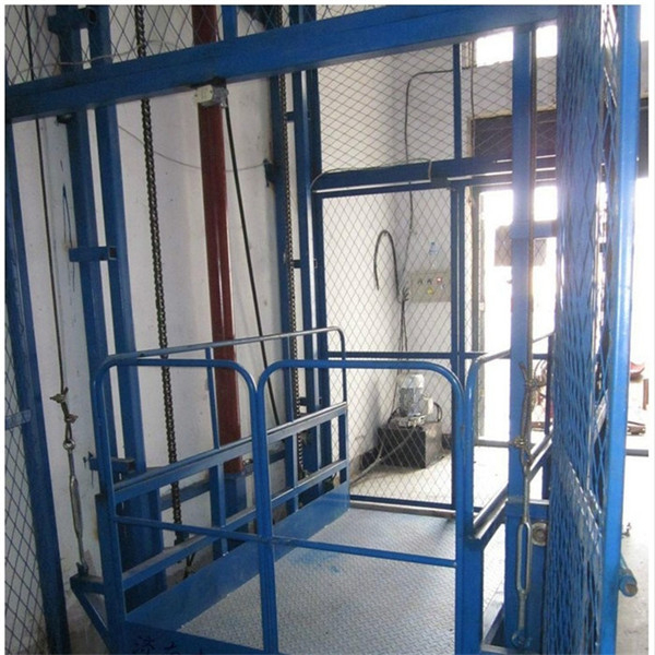 <b>液壓升降機</b>