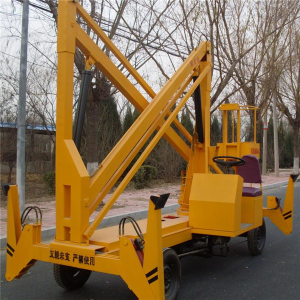 <b>高空作業(yè)車</b>